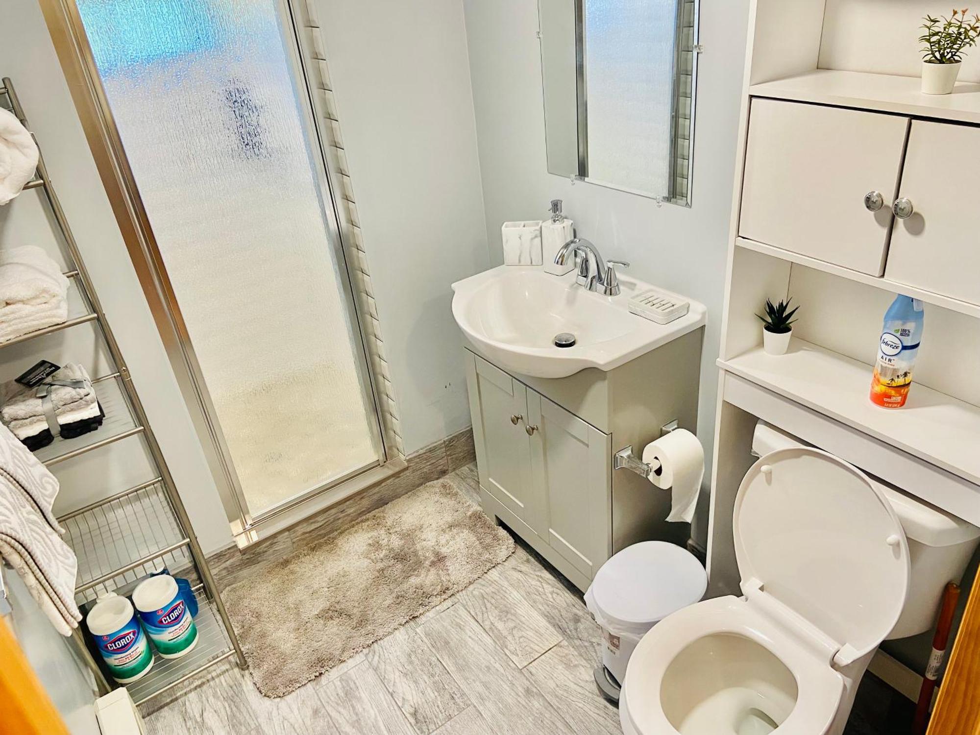 شقة Bright, Stylish & Cozy Private Attic Unit Near Nyc! Haledon المظهر الخارجي الصورة