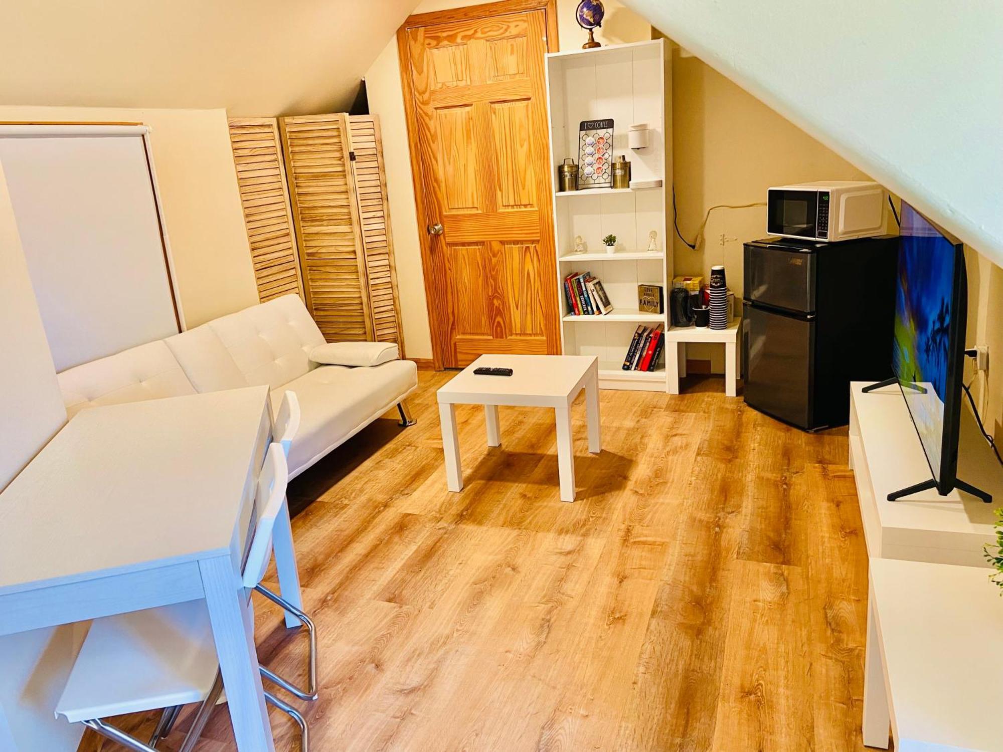 شقة Bright, Stylish & Cozy Private Attic Unit Near Nyc! Haledon المظهر الخارجي الصورة